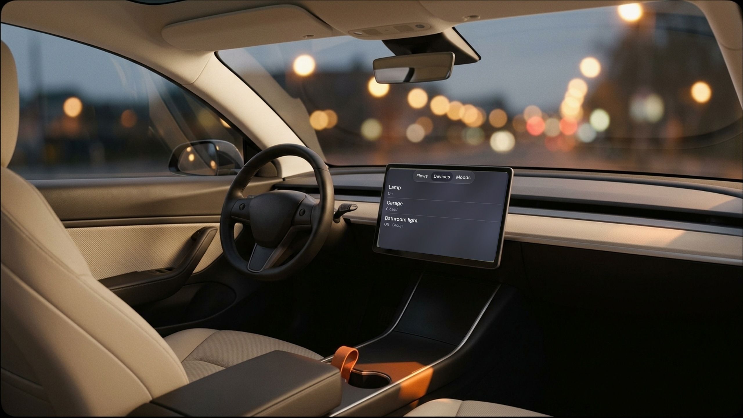 Auto-interieur in de schemering met een groot, leeg scherm